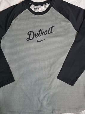 Nike Detroit Tigers Authentic Collection Game Time Raglan XL